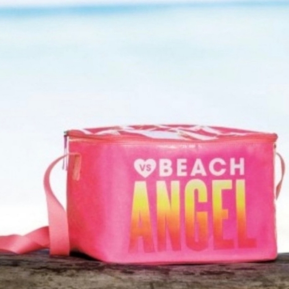 Victoria's Secret Handbags - 🎉HP🎉 NWT Victoria's Secret Insulated Cooler Bag